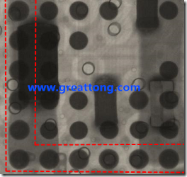 BGA錫球尺寸小于0.4mm，采用降低BGA內(nèi)圍襲球的錫膏量所得到X-Ray，稍微留意一下可以發(fā)現(xiàn)最外圈的錫量(圓的直徑)比其他內(nèi)圍的錫球上的錫量來得多一點點。也就是外圈的黑色圓形直徑比內(nèi)圈的圓形來得大一點點。