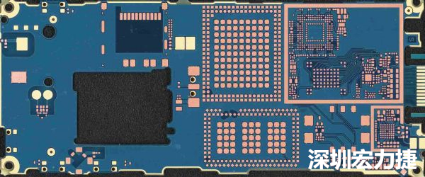 手機(jī)可用的PCB空間相當(dāng)小，而1片式的設(shè)計(jì)是節(jié)省成本的作法，如何做到區(qū)隔不同子系統(tǒng)、降低雜訊干擾，是設(shè)計(jì)關(guān)鍵。
