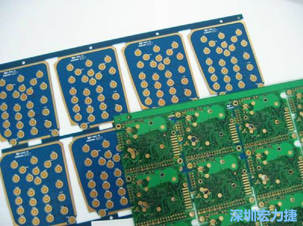 PBC與HDI等硬質(zhì)載板因應(yīng)不同構(gòu)型的結(jié)構(gòu)組裝需求，能做的彈性設(shè)計(jì)有限，必須搭配FPC軟板進(jìn)行整合設(shè)計(jì)。