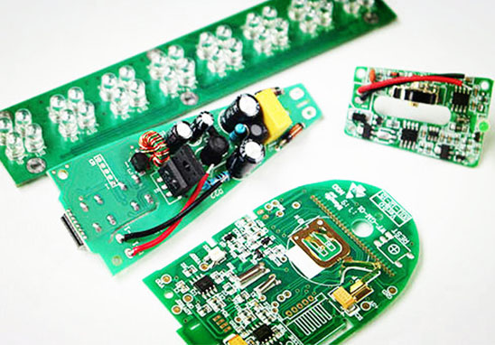 為什么PCB板顏色絕大多數(shù)都是綠色的？